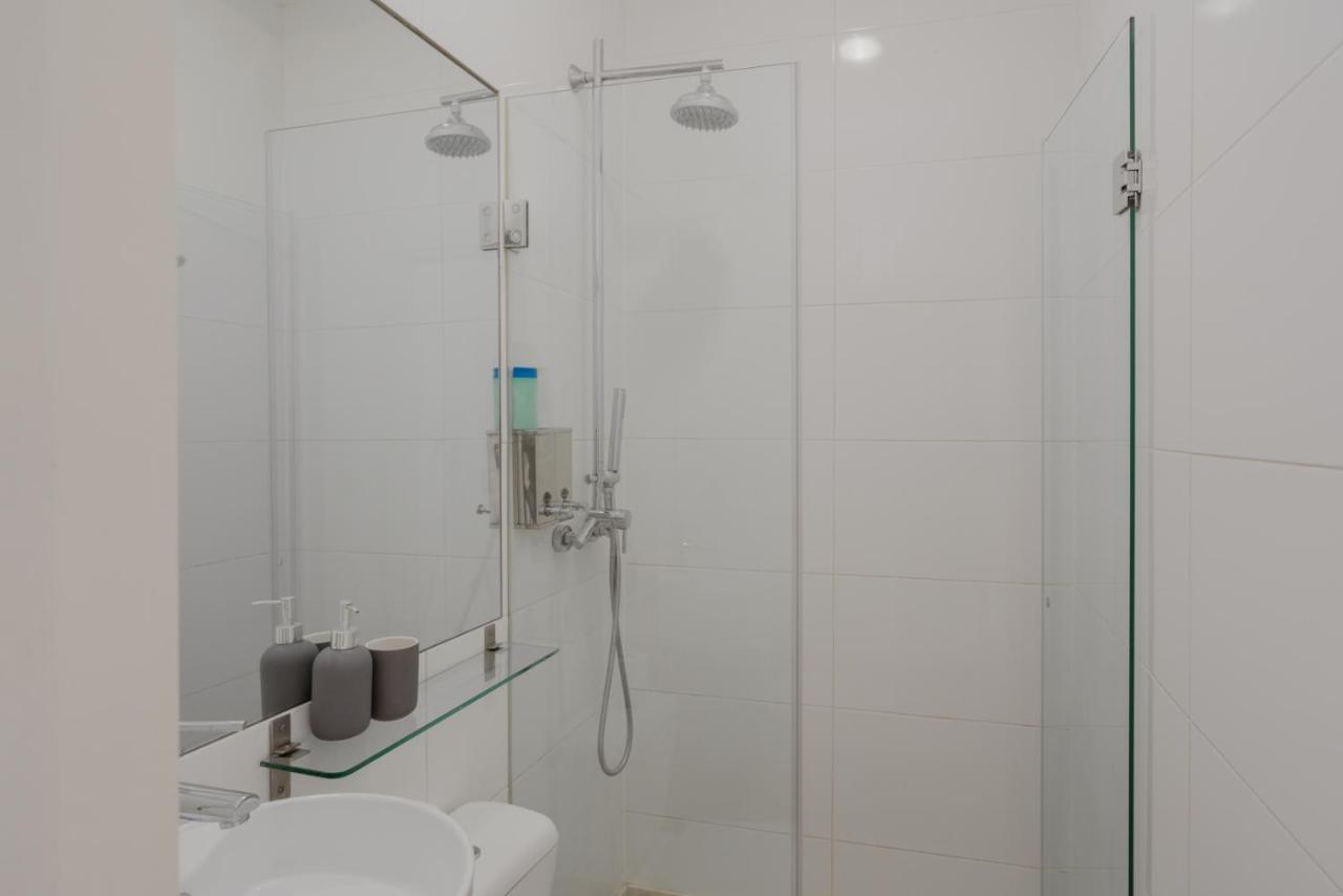 Ndussole Guest House Порто Екстериор снимка