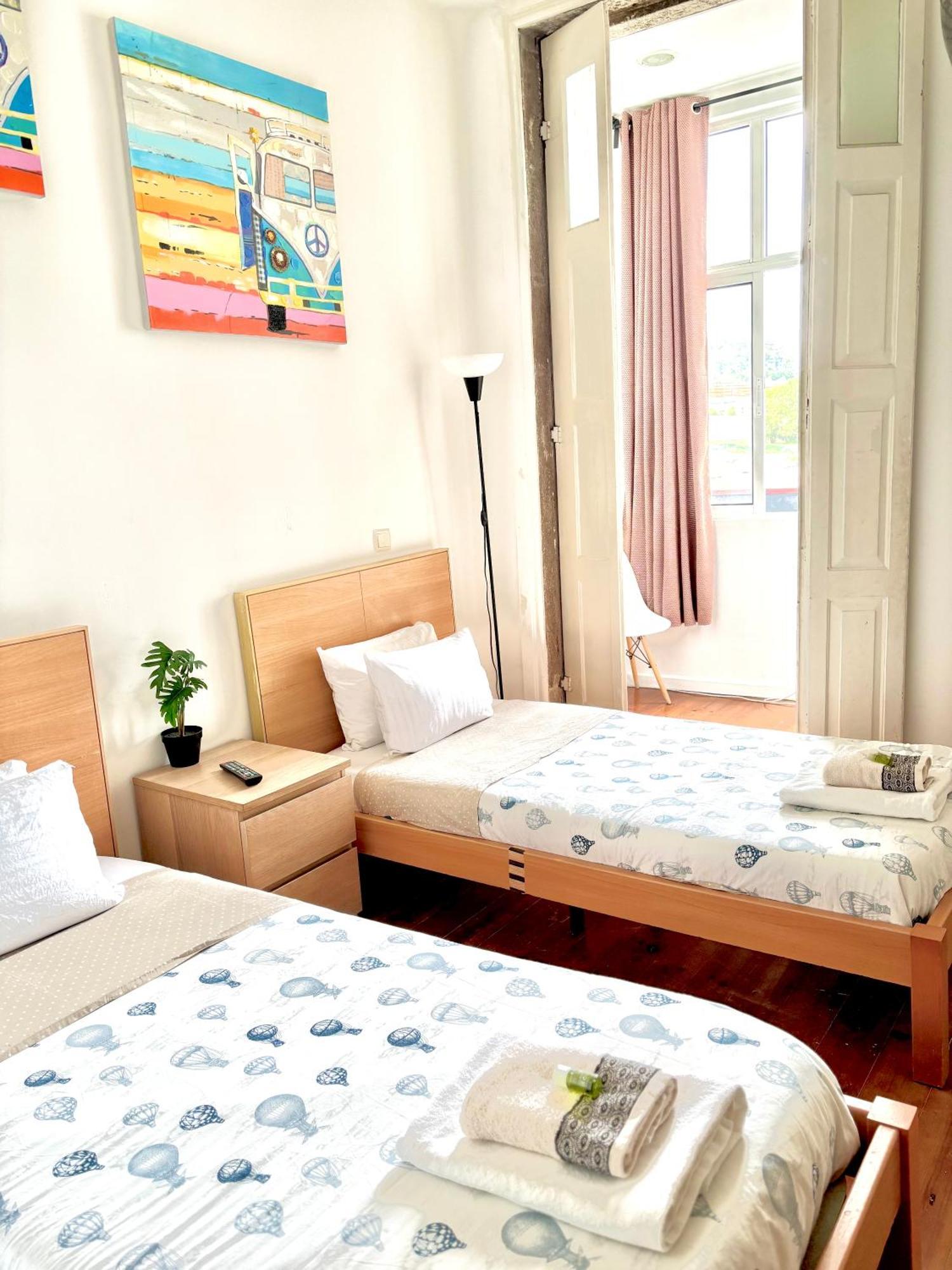 Ndussole Guest House Порто Екстериор снимка