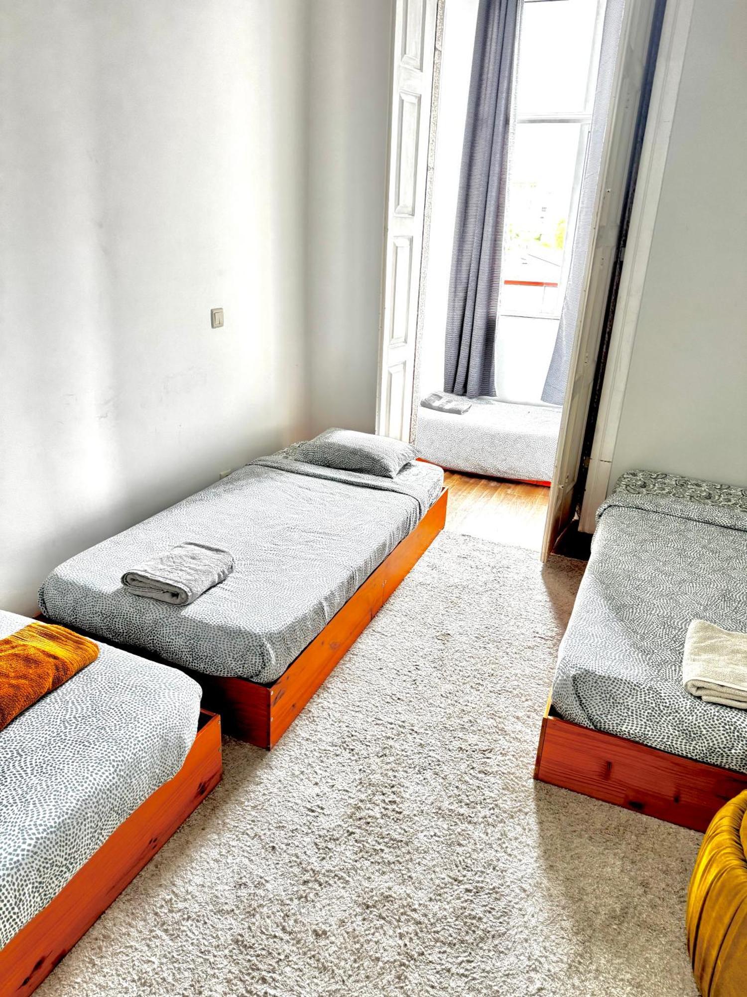 Ndussole Guest House Порто Екстериор снимка
