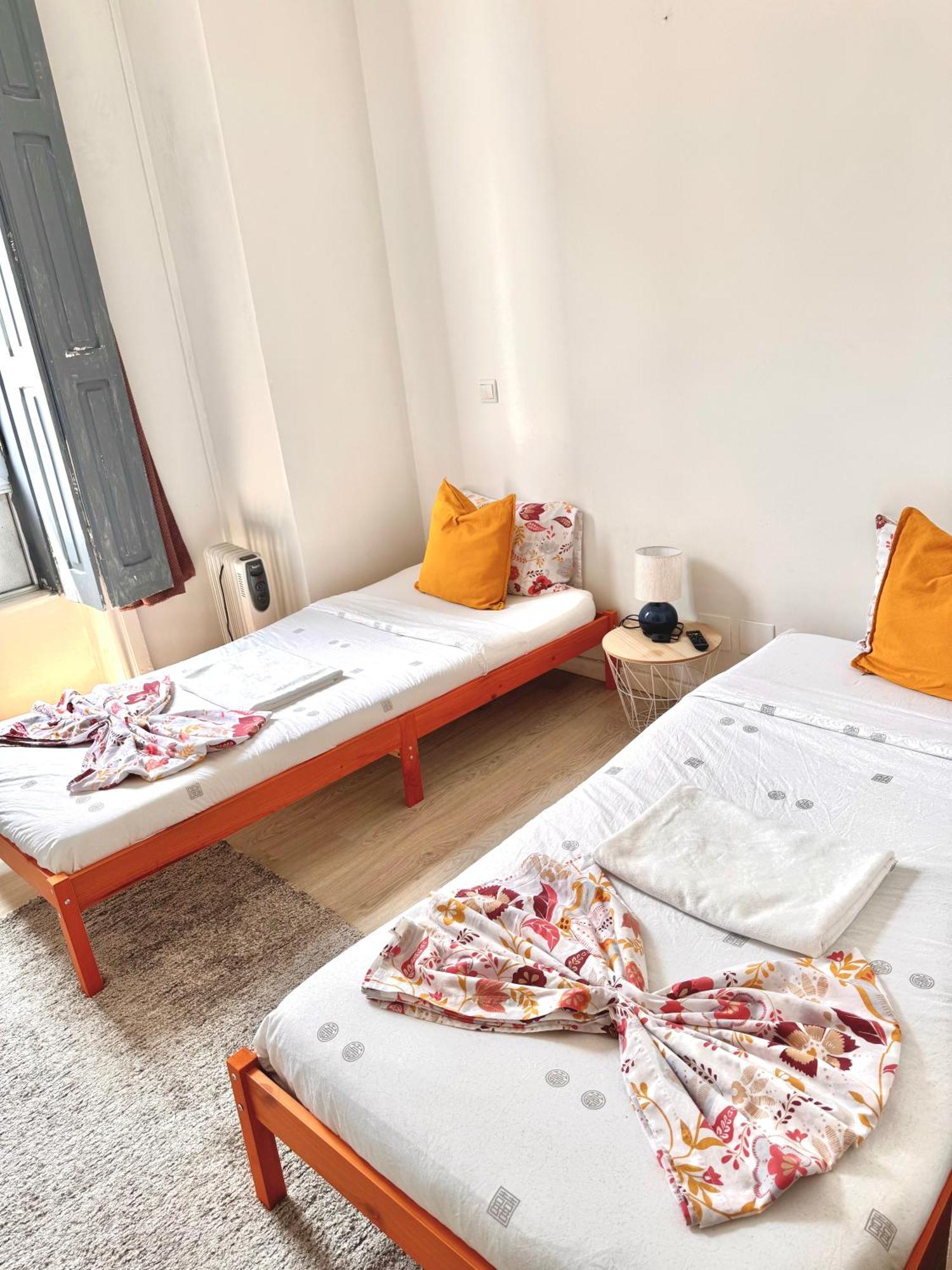 Ndussole Guest House Порто Екстериор снимка